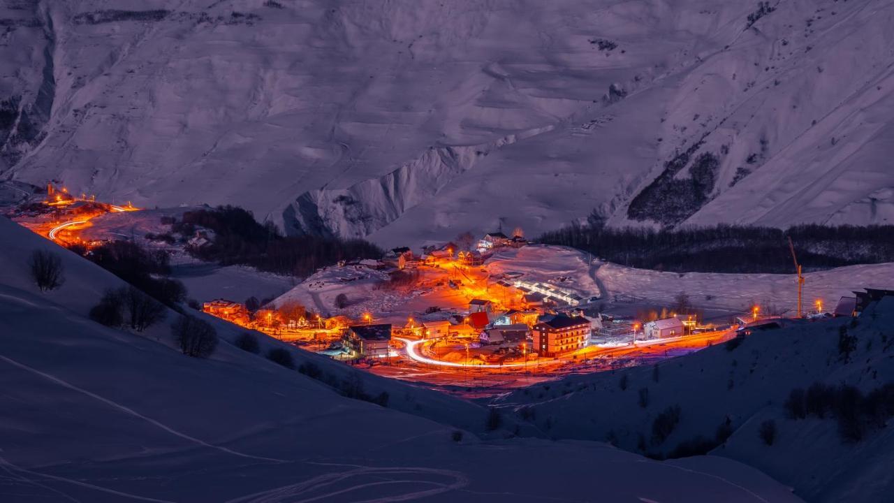 Gudauri Mountain Views Exterior foto